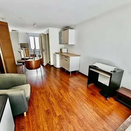 Grand - Proche Hyper Centre - Calme & Equipe Daire